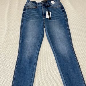 Judy Blue ~ women’s 7/28 ~ skinny fit